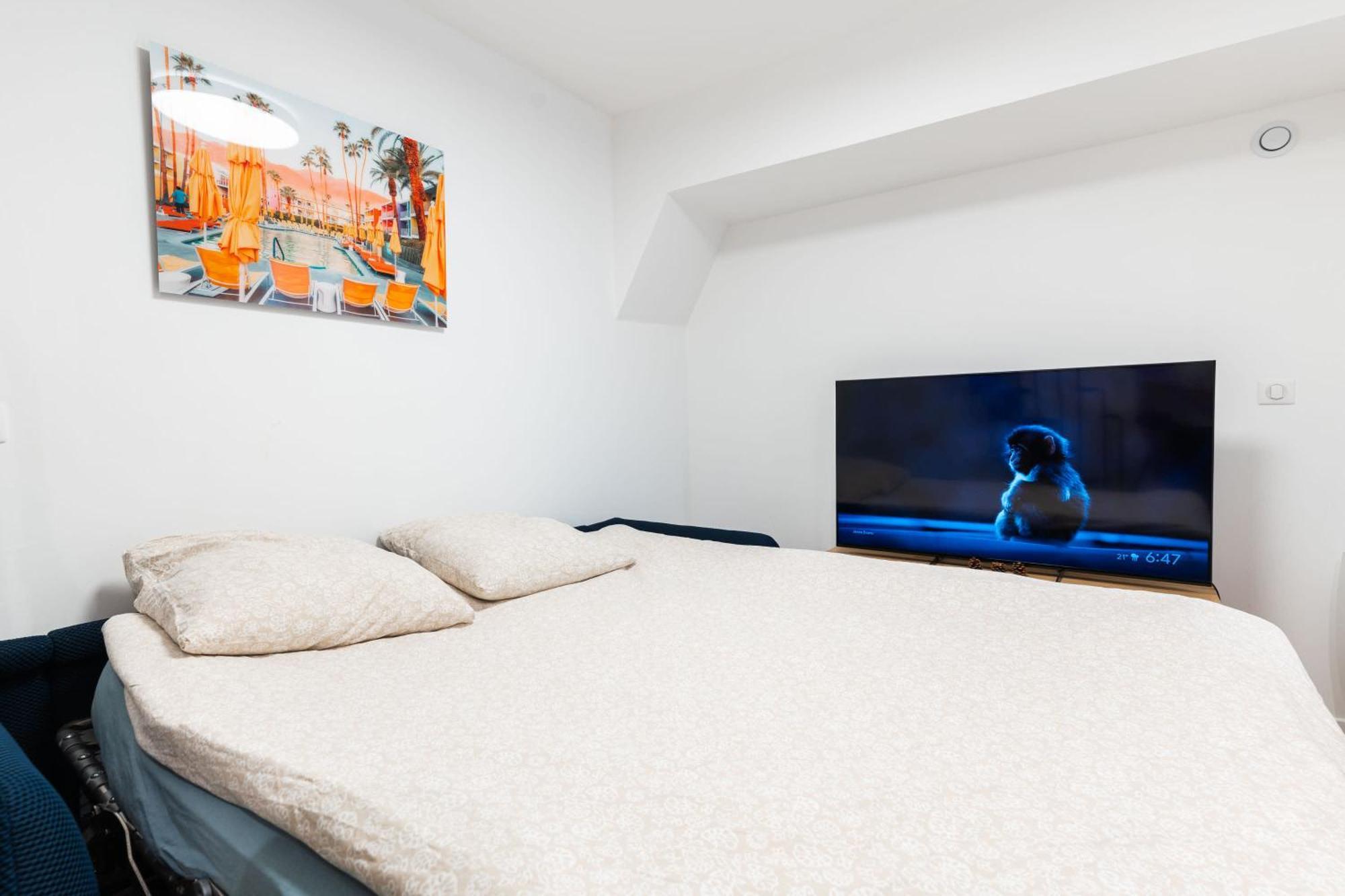 Loft 4 Bedroom Montmartre Pigalle Ac By Lcc Agency Paris Exterior photo
